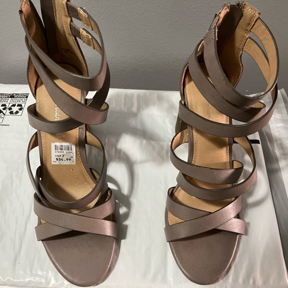 American eagle gladiator style heels